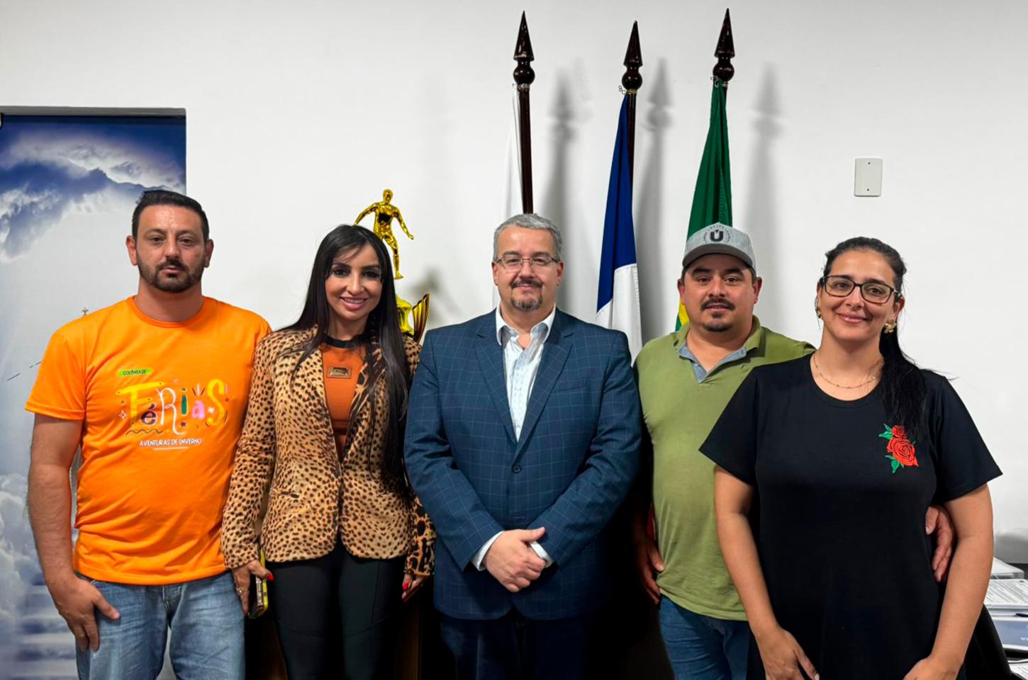 Prefeito de Califórnia discute melhorias na rodovia