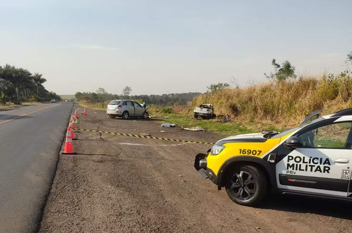 Colisão frontal na PR-463 deixa um morto e três feridos