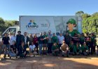 Itaipu entrega caminhão para associação de catadores em Marechal Cândido Rondon