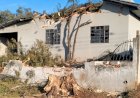 Família deixa casa após temporal destruir telhado e móveis em Apucarana