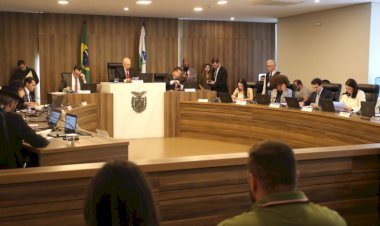Regulariza Paraná e outras aprovações na Assembleia