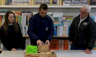 Jovem paranaense transforma garrafas PET em filamentos para impressoras 3D