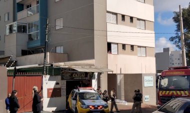 Mulher de 38 anos morre após queda do sexto andar de prédio na região central de Apucarana.