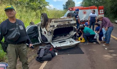 Capotamento na PR-082 entre Fênix e distrito de Luar deixa um morto e um ferido grave