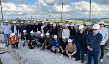 Acadêmicos de Engenharia Civil participam de integração no Centro Empresarial ACIA