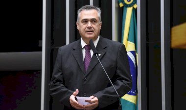 Beto Preto celebra autorização de nova clínica de fisioterapia para Arapongas