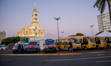 Prefeitura de Apucarana entrega mais 11 novos veículos para reforçar o atendimento da população em áreas estratégicas