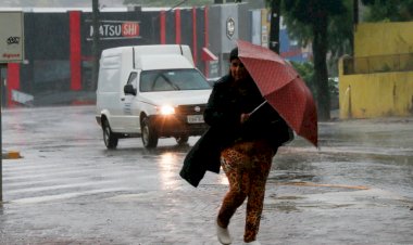 Norte do Paraná pode ter temporais, ventos acima de 70 km/h e queda nas temperaturas