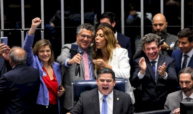 Senado aprova fim da escala 6x1 e jornada de 40 horas semanais sem redução salarial