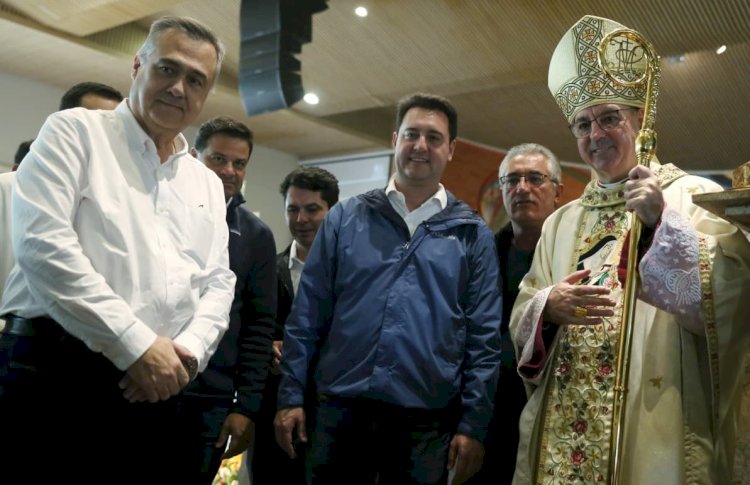 Beto Preto participa de missa de  Santa Rita de Cássia, em Lunardelli