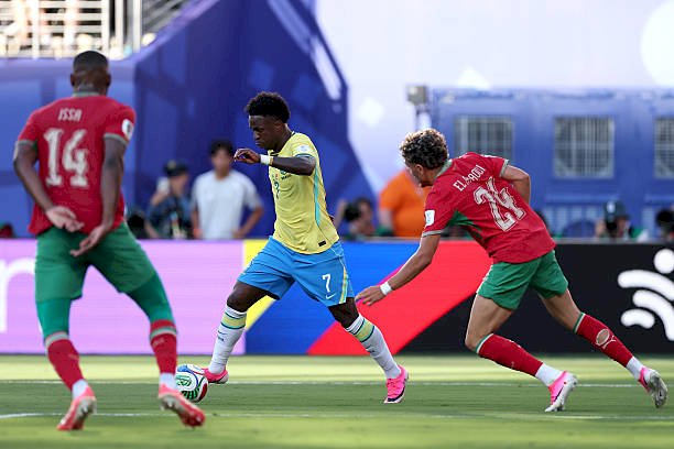 Vini Jr. salva o Brasil, que estreia com empate diante do Marrocos na Copa do Mundo