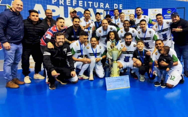 Ginásio lotado celebra volta do futsal municipal e o título do Corte do Leitão
