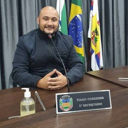 Vereador Tiago Cordeiro detalha investimento de R$ 30 milhões em obras estruturantes.
