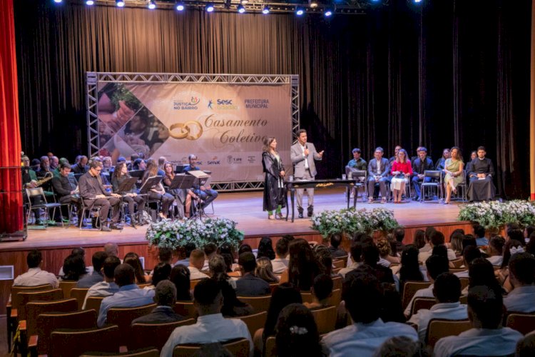 Apucarana celebra união de 80 casais em casamento social do Programa Justiça no Bairro