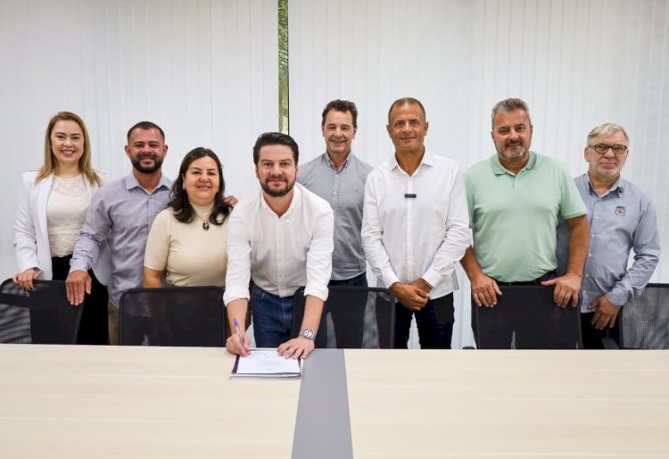 Prefeito assina ordens de serviço e anuncia investimentos que somam mais de R$ 100 milhões para Arapongas