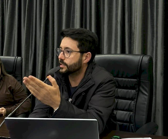 MOISÉS TAVARES ALERTA PARA AUMENTO DE EVENTOS CLIMÁTICOS E COBRA PREPARAÇÃO EM APUCARANA
