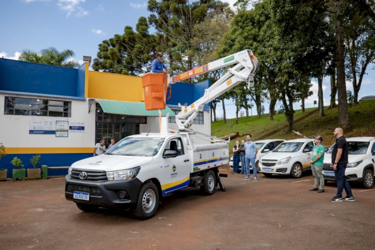 Prefeitura de Apucarana adquire caminhonete equipada para reforçar manejo da arborização