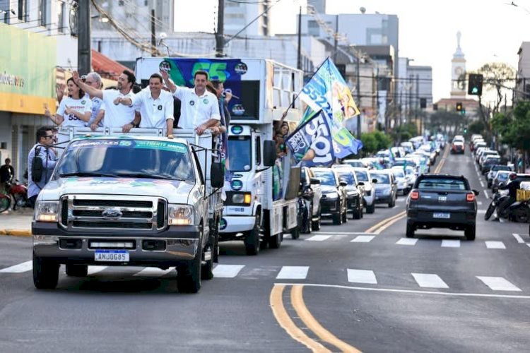 Sandro Alex faz carreata em Apucarana e assina carta com demandas do Vale do Ivaí