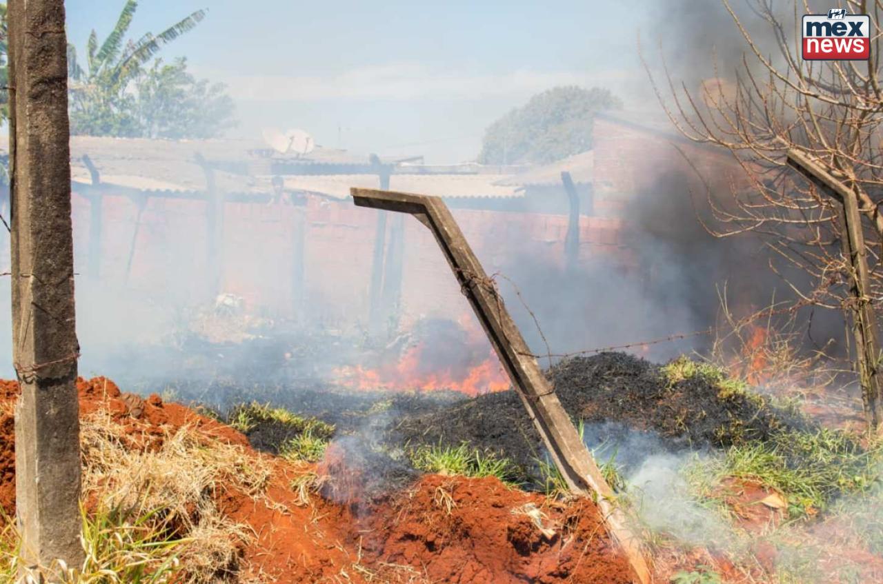 Incêndio em terreno baldio mobiliza Prefeitura de Califórnia e gera alerta comunitário
